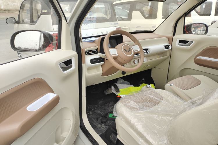 Used Wuling Hongguang MINIEV 2024 3rd Generation 215km Youth Edition
