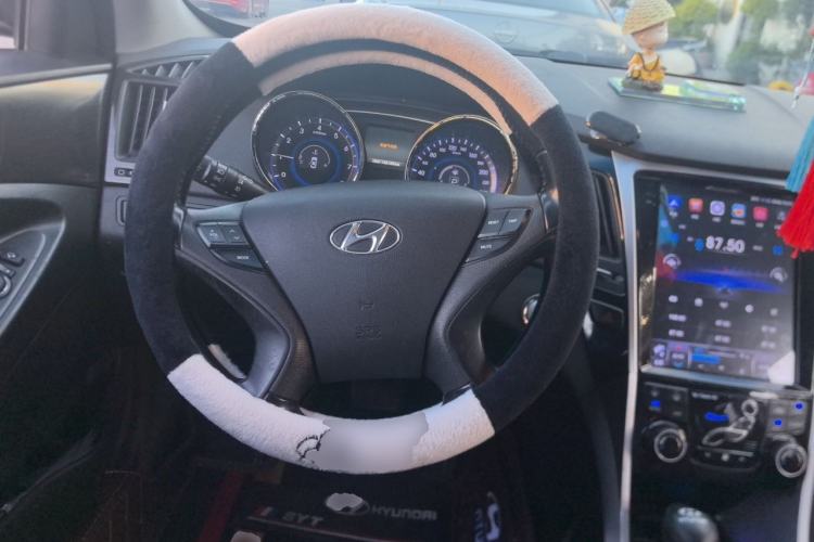 Used Hyundai Sonata 2013 2.4L Automatic Luxury Version China IV Standard
