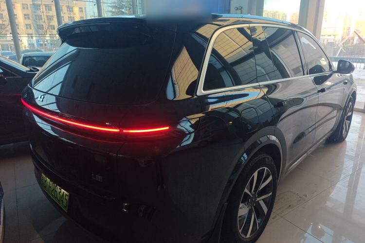 Used Li Auto L8 2023 Pro Model
