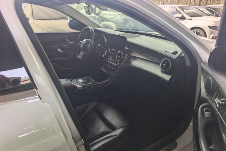 Used Mercedes-Benz C-Class 2019 C 180 L Fashion Edition Sport Version Interior 2