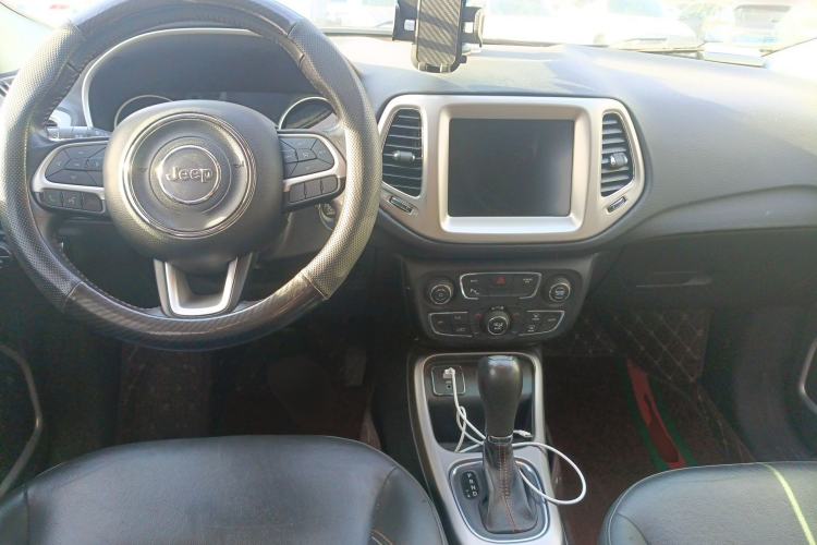 Used Jeep Compass 2019 200T Automatic Family Edition - Connected Large Screen Version