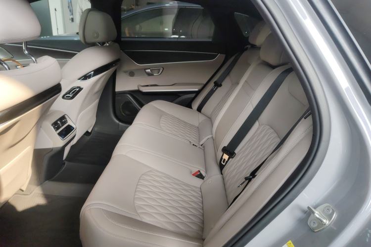 Used BYD Han 2025 DM-i Intelligent Driving Edition 125KM LiDAR Flagship Model
