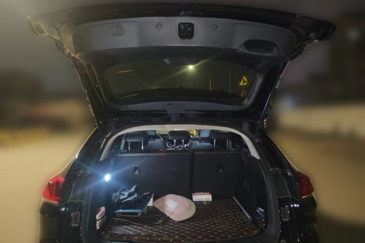 Used Wey VV5 2021 1.5T Two-Wheel Drive Color Pioneer
