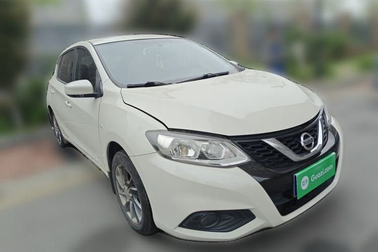 Used Nissan Tiida 2016 1.6L CVT Cool Dynamic Edition Front Right 45 Deg