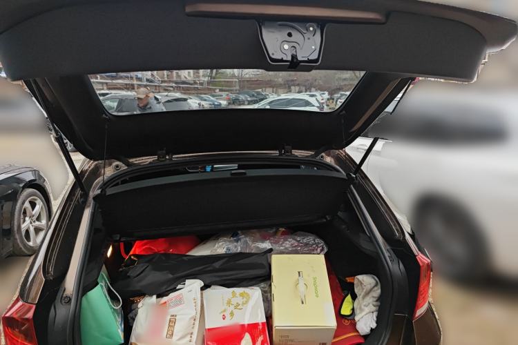 Used BMW X1 2013 sDrive18i Fashion Model Trunk