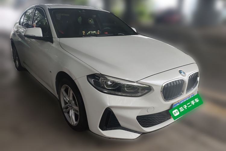 Used BMW 1 Series 2020 120i M Sport Package Front Right 45 Deg