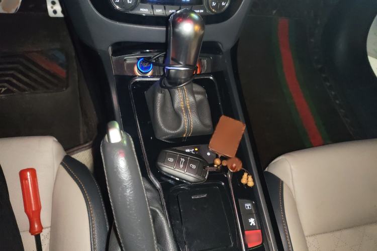 Used Peugeot 508 2014 2.3L Roland Garros Edition Gear Lever