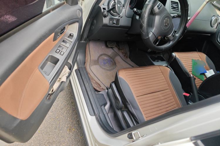 Used Suzuki SX4 2013 1.6L Automatic CoolRide Model Driver Seat