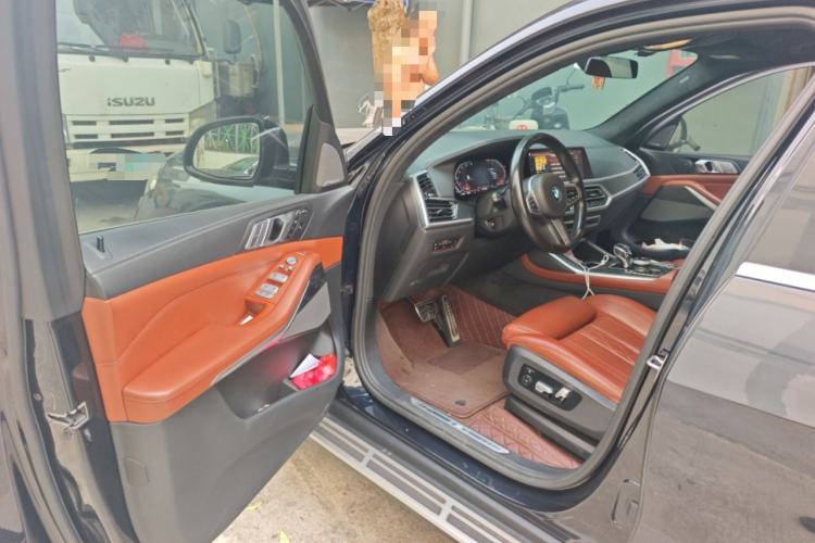 Used BMW X7 2021 xDrive40i Luxury M Sport Package Driver Seat