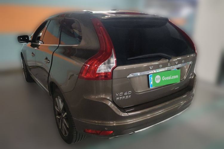 Used Volvo XC60 2017 T5 AWD Smart Upgrade Edition Rear Left 45 Deg