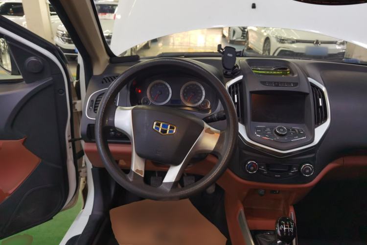 Used Geely Auto Diamond 2016 1.5L Manual Entry-Level Model China IV Standard