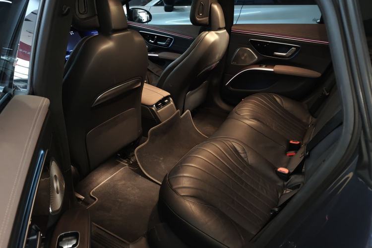 Used Mercedes-Benz EQS 2022 Updated Version 450+ Pioneer Edition Left Rear Seat