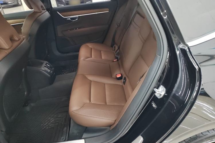 Used Volvo S90 2021 B5 Zhiyi Luxury Edition
