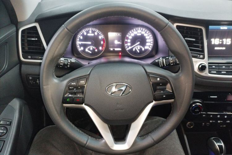 Used Hyundai Tucson 2015 1.6T Dual-Clutch Two-Wheel-Drive Smart Model