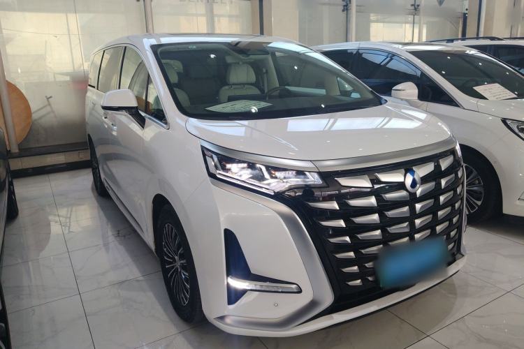 Used Denza D9 2022 DM-i 970 Four-Wheel Drive Prestige Model
