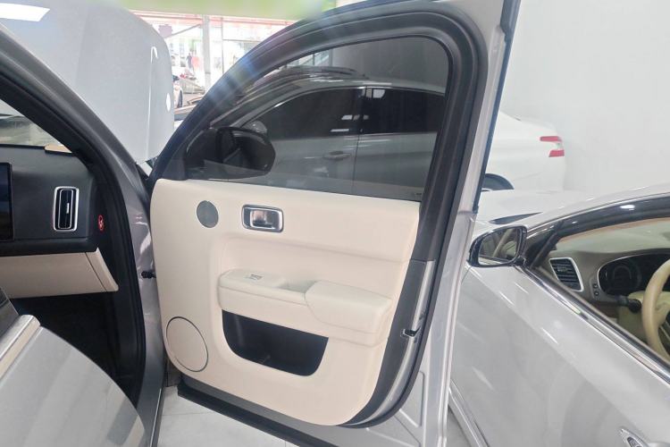 Used Li Auto L7 2023 Pro Model
