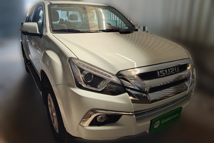 Used Isuzu D-MAX 2020 1.9T 4x4 Manual Comfort Version China VI Standard RZ4E Hi-Power
