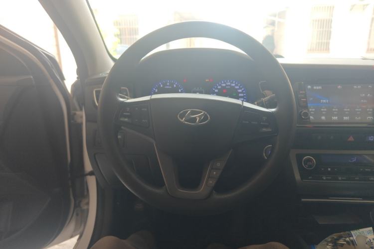 Used Hyundai Mistra 2014 1.8L Automatic Smart GLS
