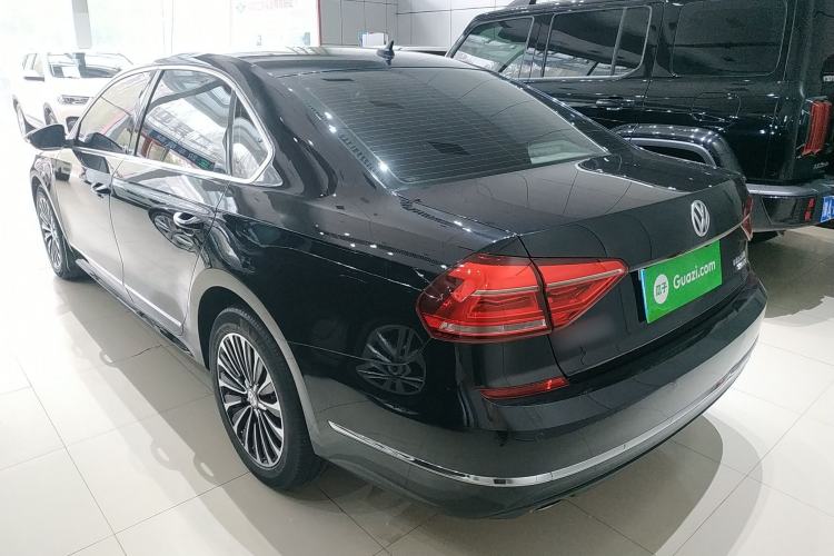 Used Volkswagen Passat 2017 330TSI DSG Luxury Edition
