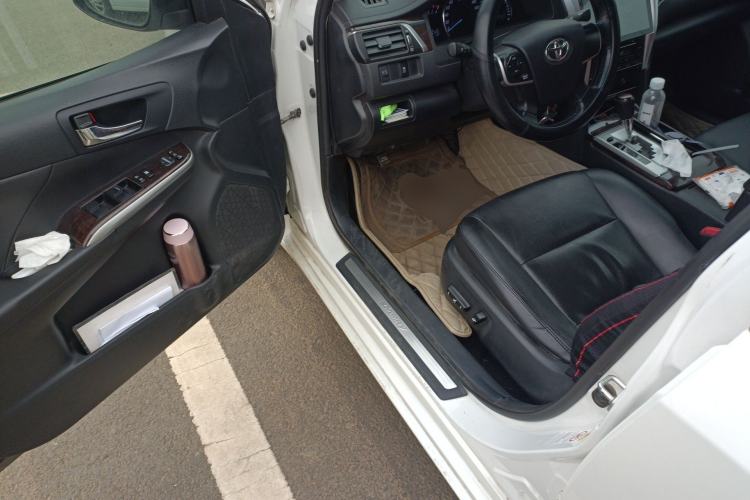 Used Toyota Camry 2015 2.0G Premier Edition
