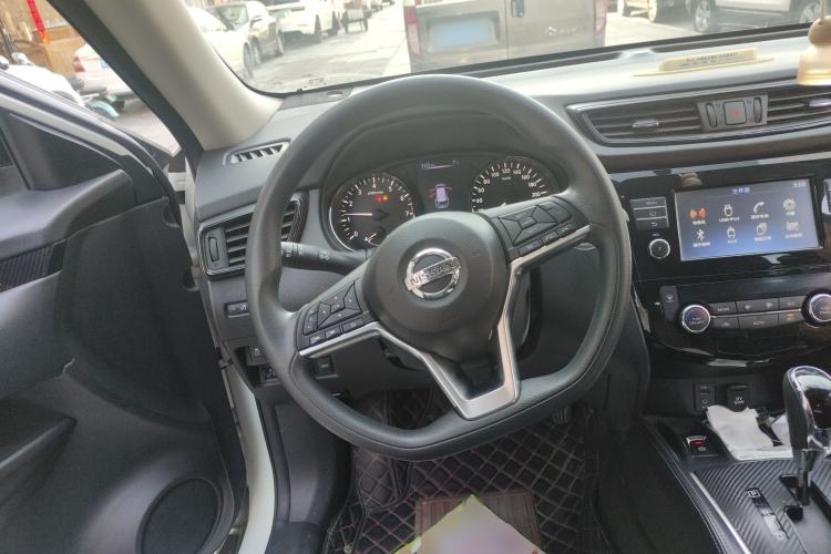 Used Nissan X-Trail 2017 2.5L CVT Leading Edition 4WD Steering Wheel