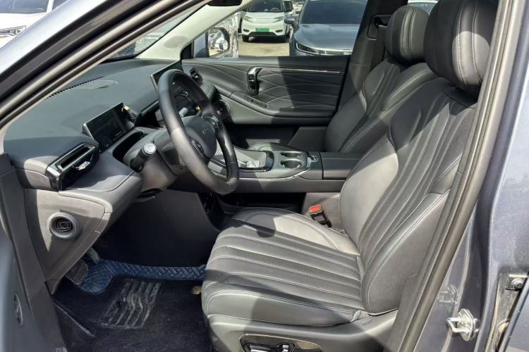 Used AION V 2024 Aion Tyrannosaurus 650 Smart Luxury Edition
