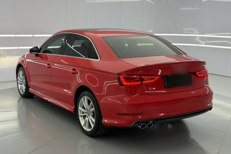 Used Audi A3 2014 Limousine 40 TFSI S line Comfort Model