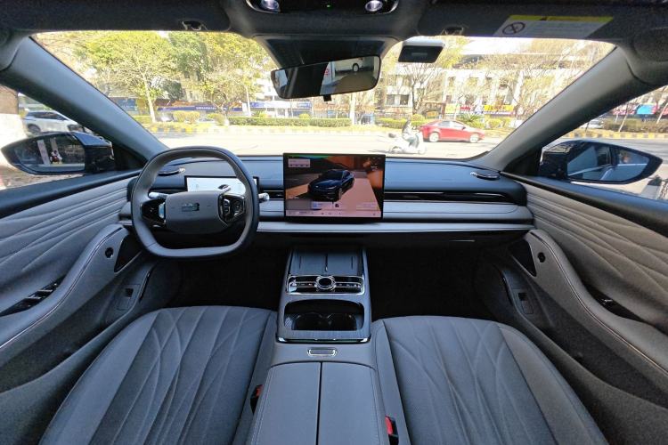 Used Geely Galaxy Galaxy 8 2025 130km EM-i Deluxe Edition