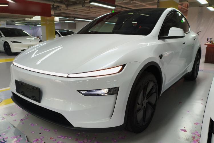 Used Tesla Model Y 2026 Rear-Drive Model