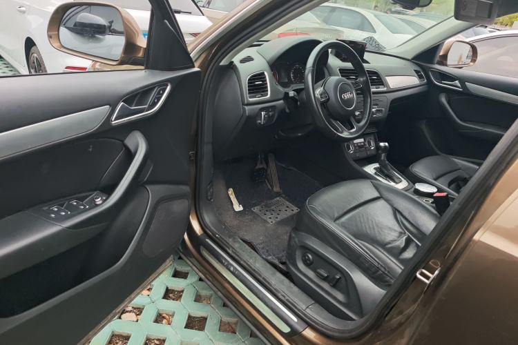 Used Audi Q3 2013 35 TFSI quattro Technology Edition Driver Seat