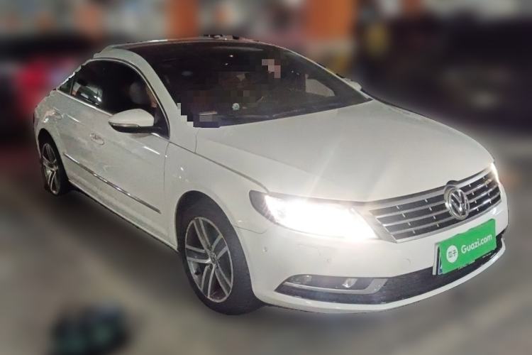 Used Volkswagen FAW-Volkswagen CC 2015 2.0 TSI Luxury Model Front Right 45 Deg