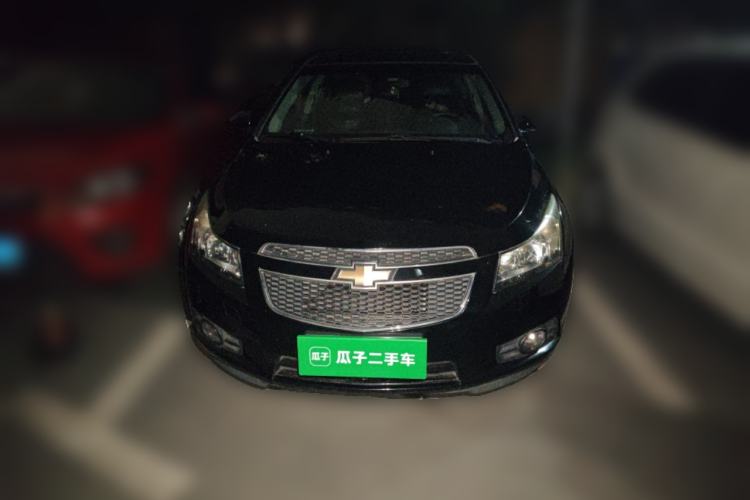 Used Chevrolet Cruze 2013 Hatchback 1.6L Automatic Luxury Model Front
