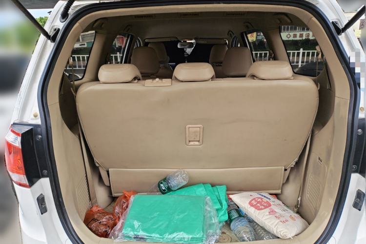 Used Baojun 730 2014 1.5L manual Comfort version 7 seats
