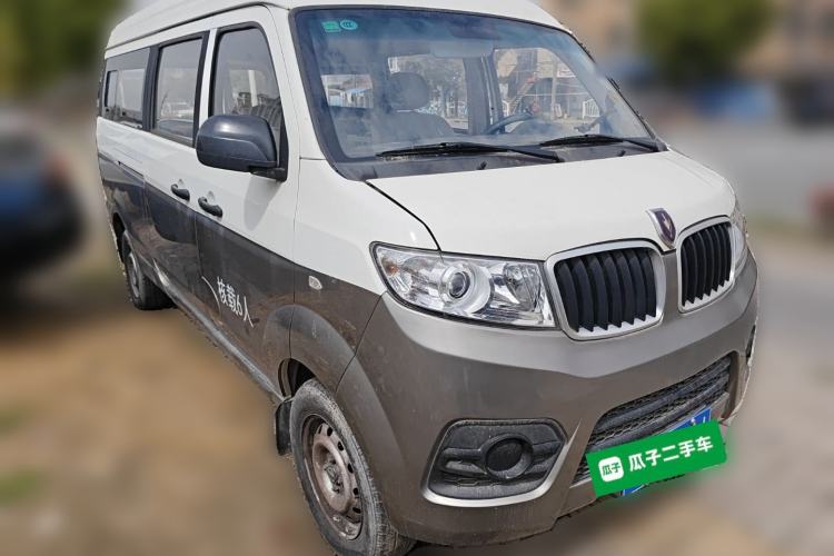 Used Jinbei Hiace X30 2023 1.5L Wealthy-Style Passenger Van 5/6/7-Seater Non-Air-Conditioned Version SWC15M Front Right 45 Deg