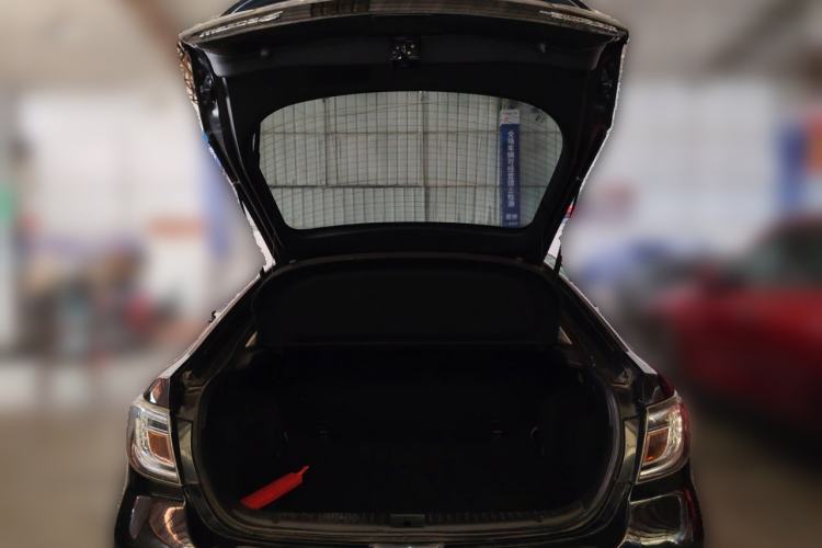 Used Mazda 6 2010 Coupe 2.0L Automatic Luxury Edition Trunk