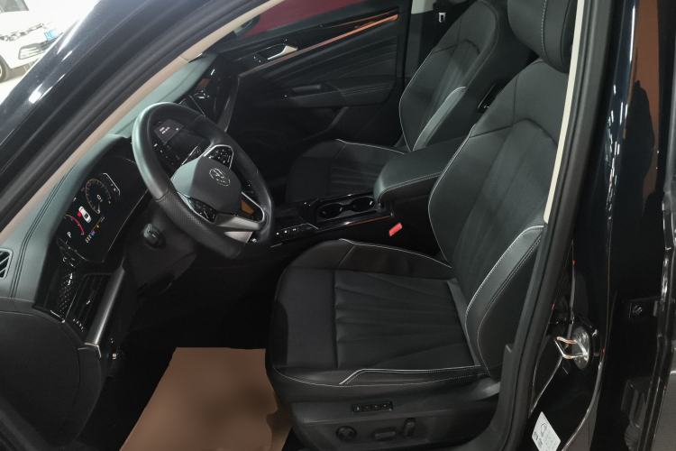 Used Volkswagen Passat 2024 380TSI Elite Edition Left Front Seat