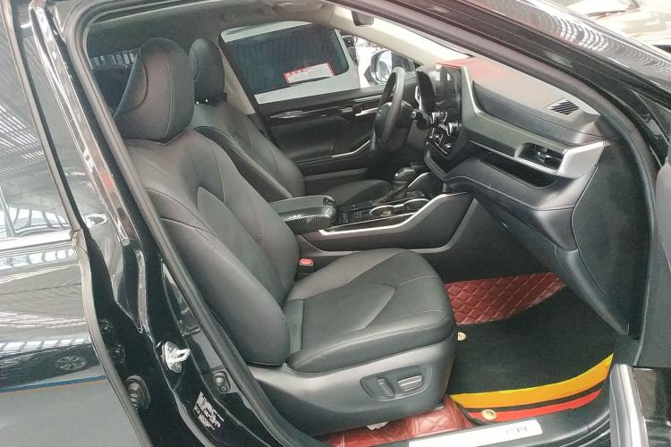 Used Toyota Highlander 2022 Dual-Engine 2.5L Four-Wheel Drive Prestige Version 7 Seats Right Front Seat