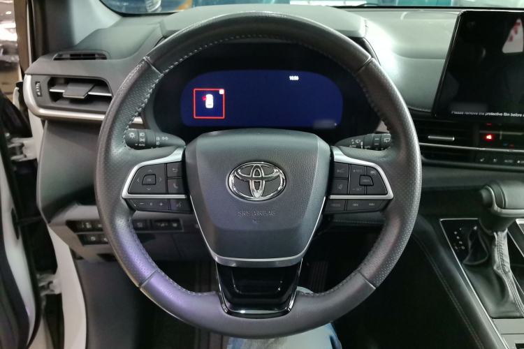 Used Toyota Sienna 2023 2.5L Hybrid Ultimate Edition