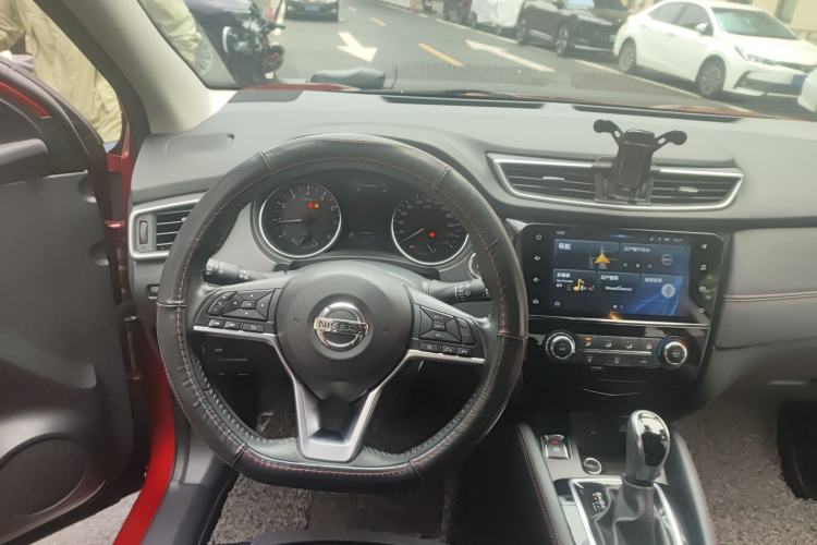 Used Nissan Qashqai 2019 2.0L CVT Luxury Edition Steering Wheel