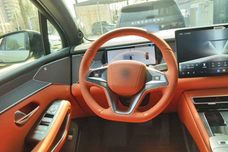 Used BYD Tang L 2025 EV 670KM LiDAR Flagship Version Steering Wheel