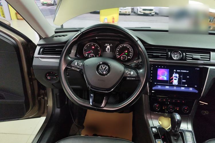 Used Volkswagen Passat 2017 330TSI DSG Luxury Edition