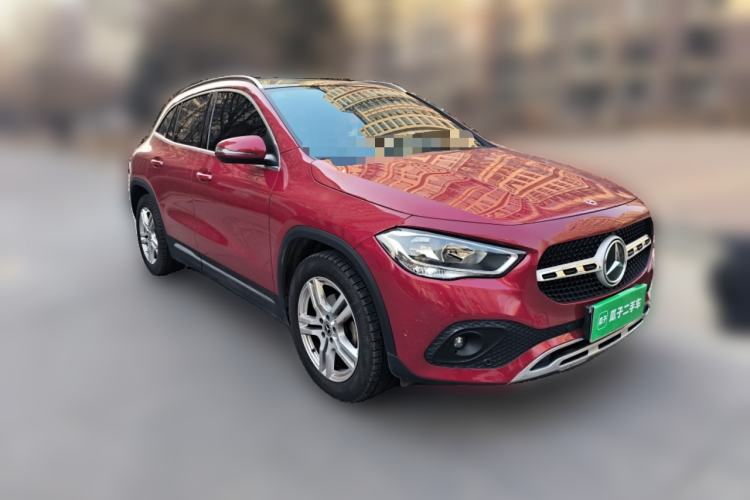 Used Mercedes-Benz GLA 2020 GLA 180 Front Right 45 Deg