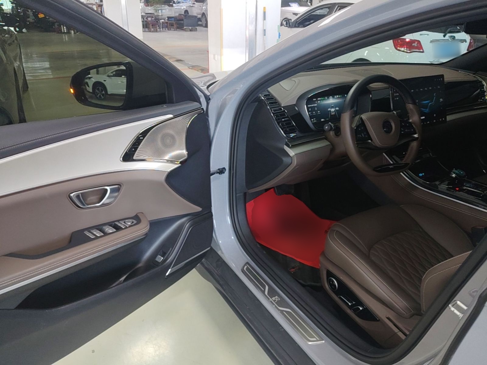 BYD Han 2025 DM-i 125KM Elite Model — снимка 18