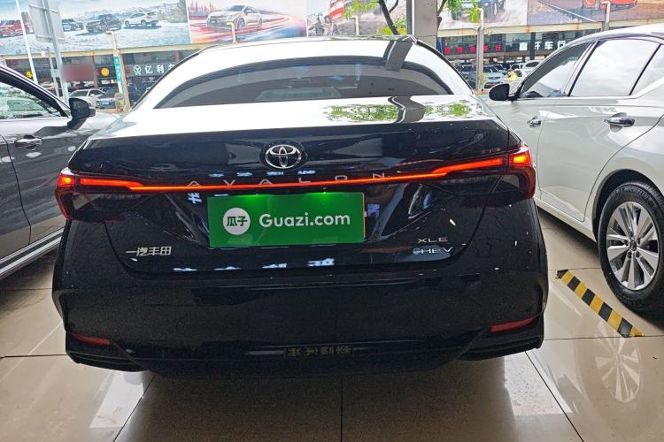 Used Toyota Avalon 2024 Dual-Motor 2.0L Premium Edition Rear