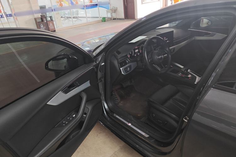 Used Audi A4L 2022 40 TFSI Luxury Dynamic Model