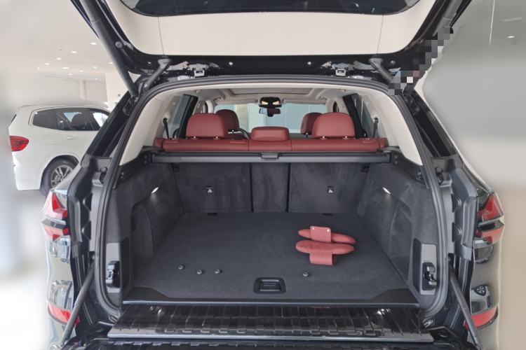 Used BMW X5 2023 xDrive 30Li Luxury M Sport Night Edition Package Trunk