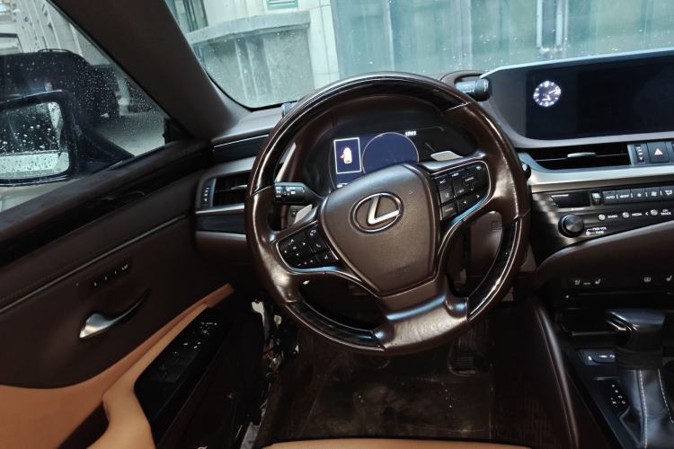 Used Lexus ES 2020 200 Luxury Edition Steering Wheel