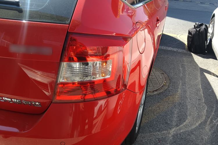 Used Skoda Rapid Spaceback 2016 Revised 1.6L Automatic Chuanxing Version Right Rear Taillight