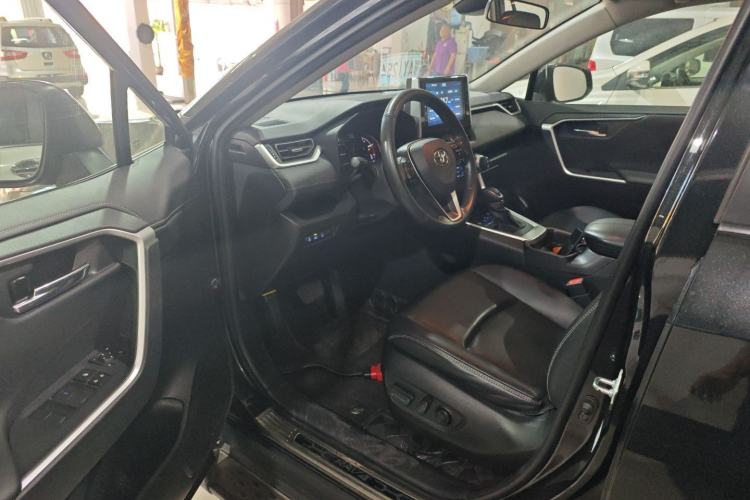 Used Toyota RAV4 2020 2.0L CVT Two-Wheel Drive Fashion PLUS Edition