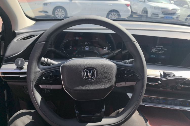 Used CHANGAN Eado 2023 Changan Edition PLUS Blue Whale NE 1.4T GDI DCT Prestige Version